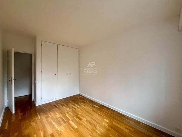 Louveciennes ! Bel appartement de 4 pièces de 108 m² avec balcon, cave et parking ! Loyer 2 100 €/mois charges comprises **  - Référence  28808
