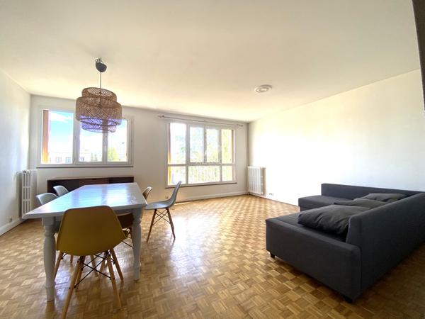Appartement 3 pièces à louer à Nanterre - Secteur pavillonnaire, proche RER Loyer 1 750 €/mois charges comprises **  - Référence  15534