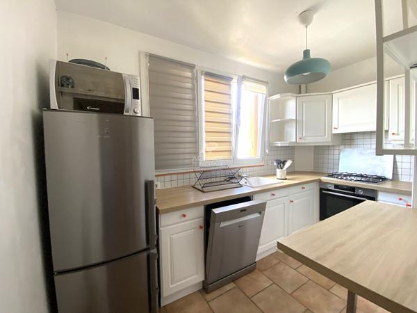 Appartement 3 pièces à louer à Nanterre - Secteur pavillonnaire, proche RER Loyer 1 750 €/mois charges comprises **  - Référence  15534