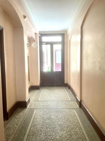 Lumineux Studio de 21m2 au 6ème étage