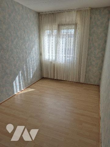 rue Ambroise Croizat, maison de type F4,  avec jardin et garage.