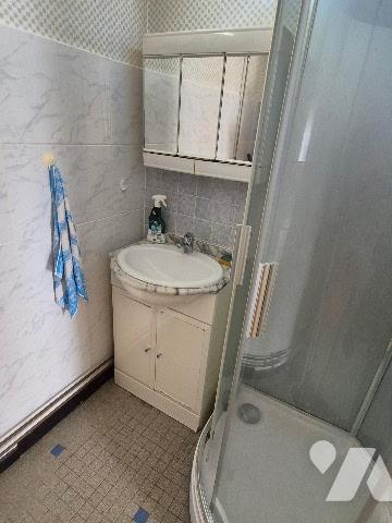 rue Ambroise Croizat, maison de type F4,  avec jardin et garage.