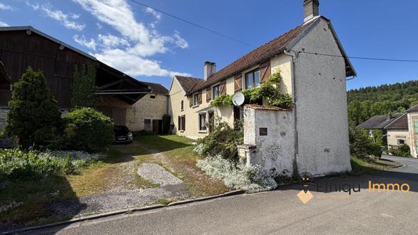 Maison de campagne avec grange, écurie et terrain de 2 840 m² – Sarcicourt