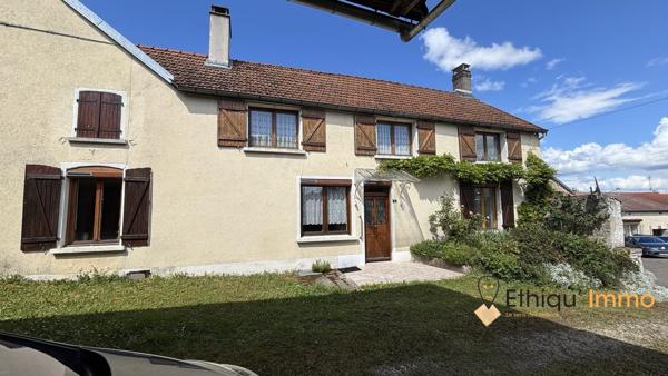 Maison de campagne avec grange, écurie et terrain de 2 840 m² – Sarcicourt