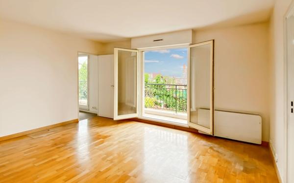 Appartement à vendre    2 pièces • 42,57 m2 Versailles