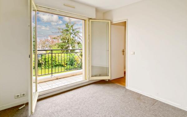 Appartement à vendre    2 pièces • 42,57 m2 Versailles