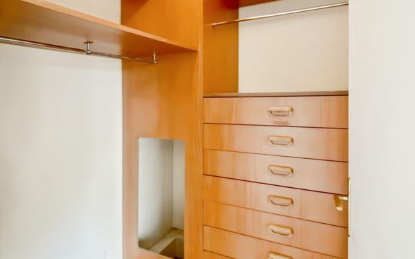 Appartement à vendre    2 pièces • 42,57 m2 Versailles