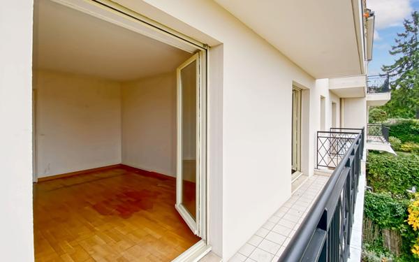 Appartement à vendre    2 pièces • 42,57 m2 Versailles