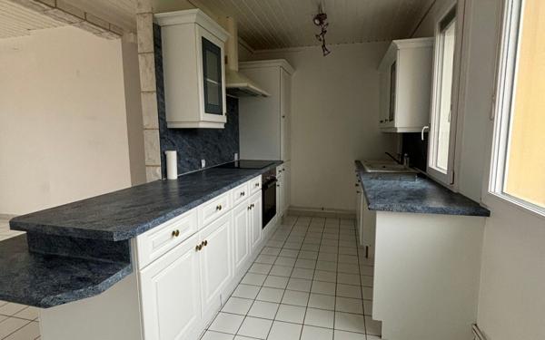 Appartement à louer    3 pièces • 78,49 m2 Chauny