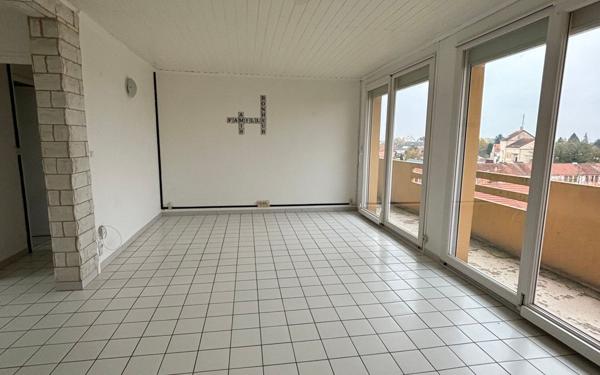 Appartement à louer    3 pièces • 78,49 m2 Chauny