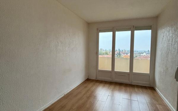 Appartement à louer    3 pièces • 78,49 m2 Chauny