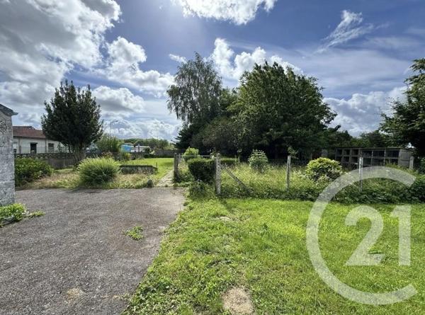 Maison à vendre  8 pièces - 157 m 2   LA CAPELLE  - 02