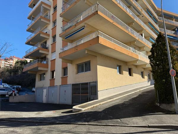 Local/bureau à vendre GAP (05)