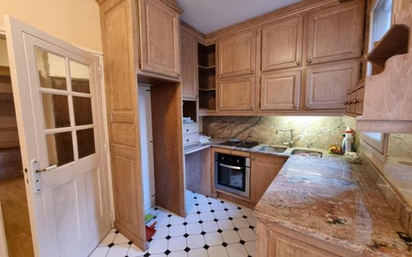 Appartement à vendre    3 pièces • 112 m2 Avignon