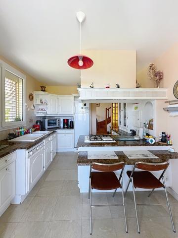 Sud Ardèche - Les Vans - Maison avec Piscine- Terrain 3520 m2