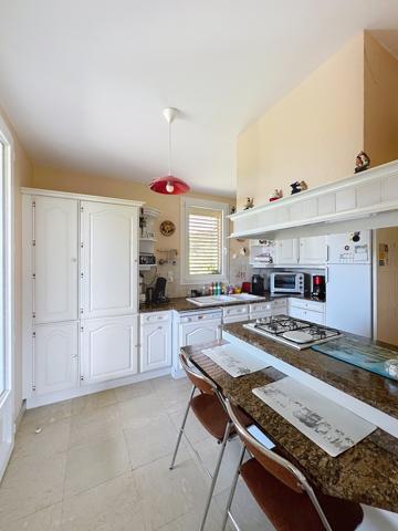 Sud Ardèche - Les Vans - Maison avec Piscine- Terrain 3520 m2