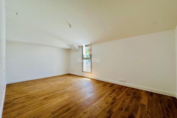Maison 5 pièce(s) 4 chambre(s) 190 m²
