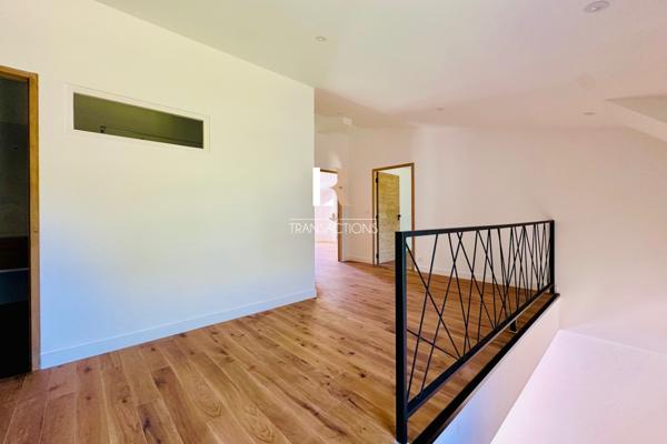 Maison 5 pièce(s) 4 chambre(s) 190 m²