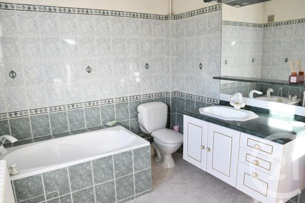 Maison à vendre  7 pièces - 187 m2 CHARLEVAL - 27