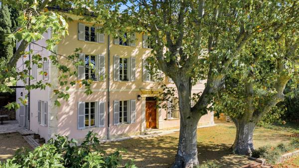 Vente Bastide Aups 14 Pièces 433 m²