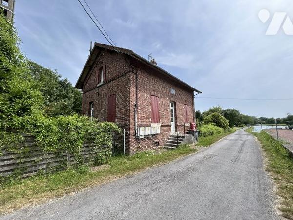 ancienne maison éclusière à rénover