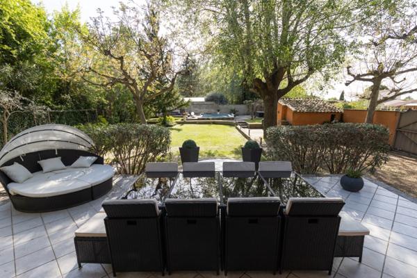 Robion (84440) A VENDRE MAISON A ETAGE SUR ROBION