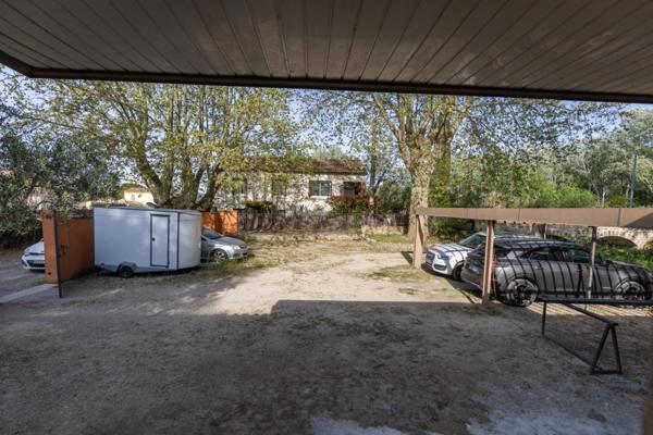 Robion (84440) A VENDRE MAISON A ETAGE SUR ROBION