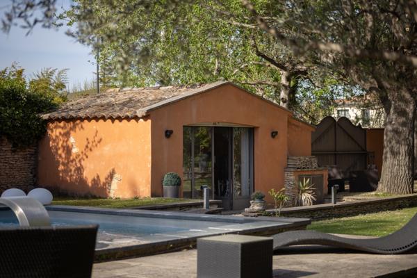 Robion (84440) A VENDRE MAISON A ETAGE SUR ROBION