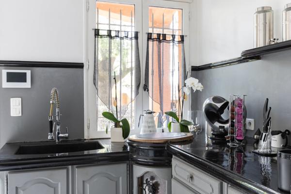 Robion (84440) A VENDRE MAISON A ETAGE SUR ROBION