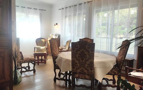 Maison et son annexe, Cahors centre ville, jardin et piscine