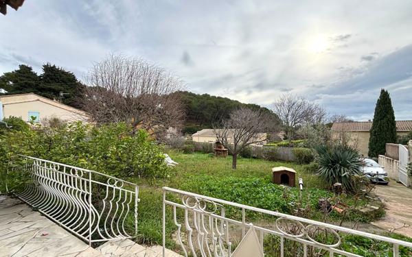 Maison à vendre    4 pièces • 100 m2 Saint-Chamas