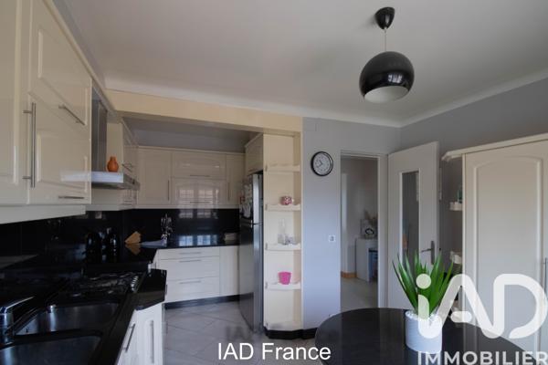 Maison à vendre 6 pièces 185 m² Trappes