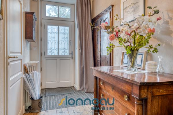 Maison
                                                                                                                                                                                                                                                                                                                        6 pièce(s)                                                                                                                                                                                                          4 chambre(s)                                                                                                                                                                                                          150  m²