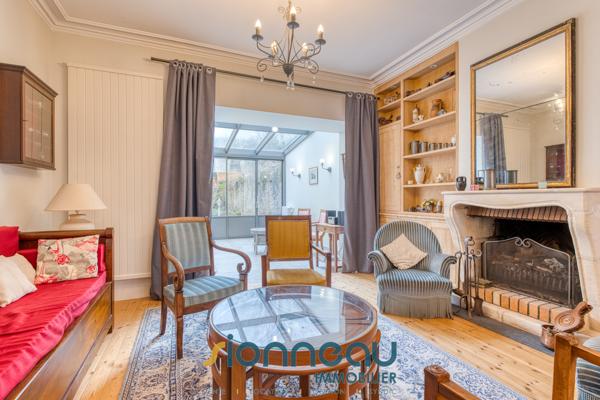 Maison
                                                                                                                                                                                                                                                                                                                        6 pièce(s)                                                                                                                                                                                                          4 chambre(s)                                                                                                                                                                                                          150  m²