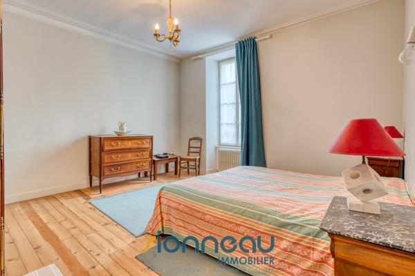Maison
                                                                                                                                                                                                                                                                                                                        6 pièce(s)                                                                                                                                                                                                          4 chambre(s)                                                                                                                                                                                                          150  m²