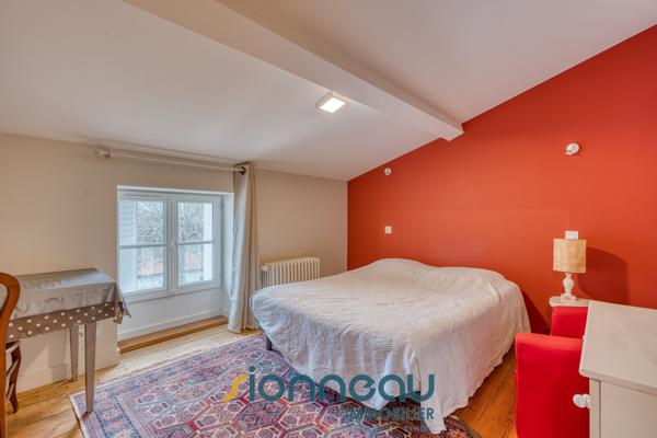 Maison
                                                                                                                                                                                                                                                                                                                        6 pièce(s)                                                                                                                                                                                                          4 chambre(s)                                                                                                                                                                                                          150  m²