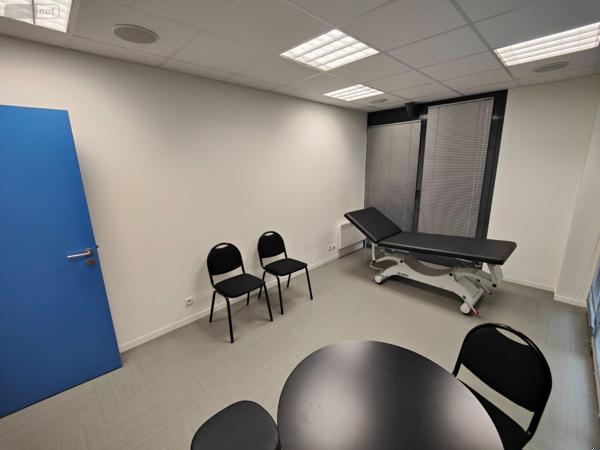 Local professionnel à louer à Bruz en Ille-et-Vilaine (35170), ref : 35129-4874