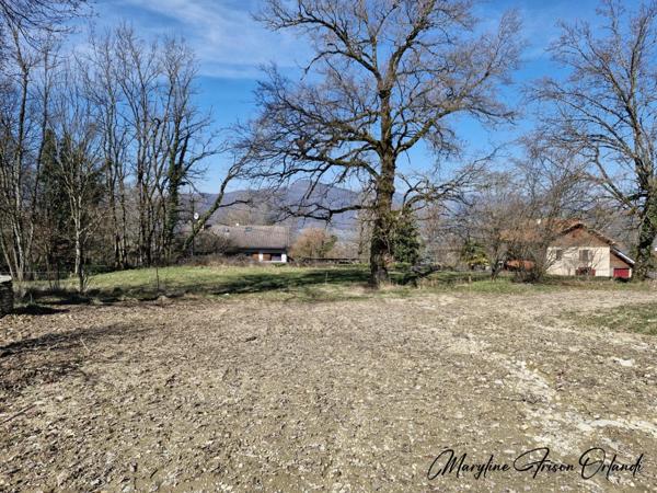 Terrain plat, Grésy-sur-Aix
