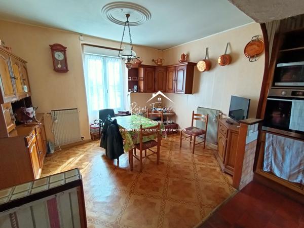 Proche des commerces, belle maison de ville