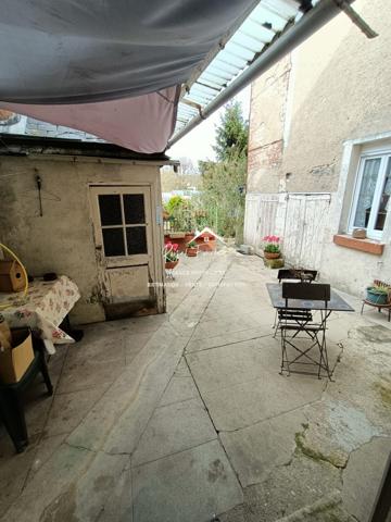 Proche des commerces, belle maison de ville