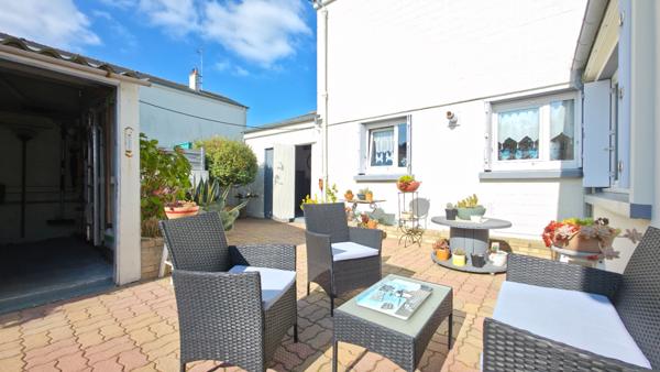 Maison deux chambres et un bureau, proche toutes commodités Donges, environ 90 m² , écoles et collège à proximité, aux portes de SAINT-NAZAIRE / MONTOIR DE BRETAGNE