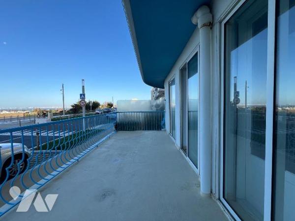 A VENDRE - PORNICHET - TOUT A PIED : PROXIMITE IMMEDIATE DU MARCHE ET DE LA PLAGE
Très bel emp...