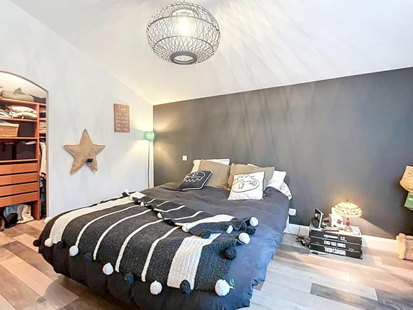 Très jolie maison familiale à vendre à Cholet - 5 pièces, piscine et garage