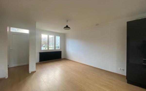 Maison à louer    4 pièces •  Caussade