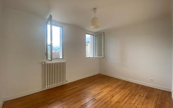 Maison à louer    4 pièces •  Caussade