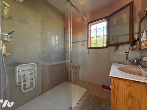 Maison de deux habitations à La Crau 