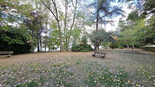 3 pièces au 3ème et dernier étage avec cave et parking - RESIDENCE RECHERCHEE