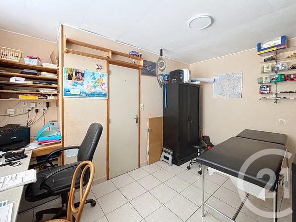 Maison à vendre  9 pièces - 260 m 2   CHAMPIGNOL LEZ MONDEVILLE  - 10