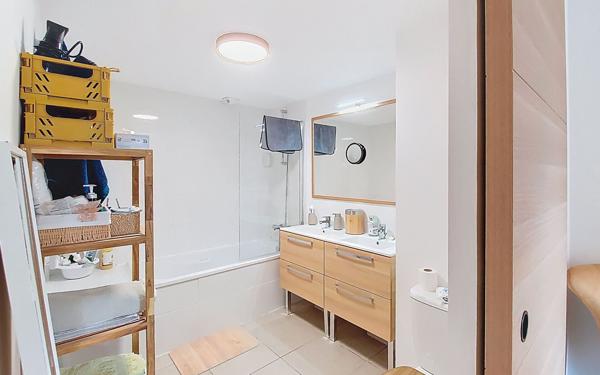 Appartement à vendre    3 pièces • 71 m2 Villeneuve-Loubet