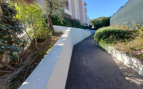 Appartement à vendre    3 pièces • 71 m2 Villeneuve-Loubet